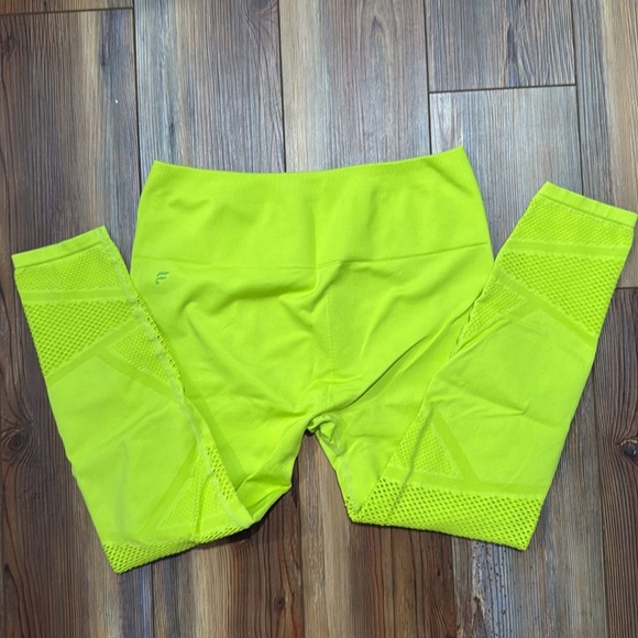 Fabletics Neon 7/8 Mosaic Mesh Leggings - Picture 3 of 6
